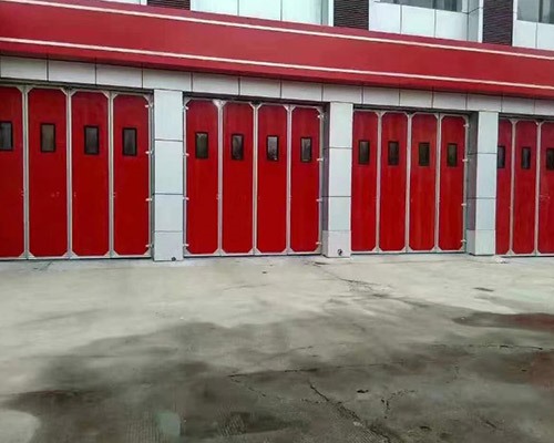 消防车库门